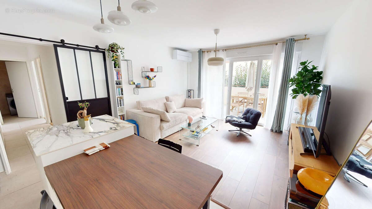 Appartement à GREASQUE