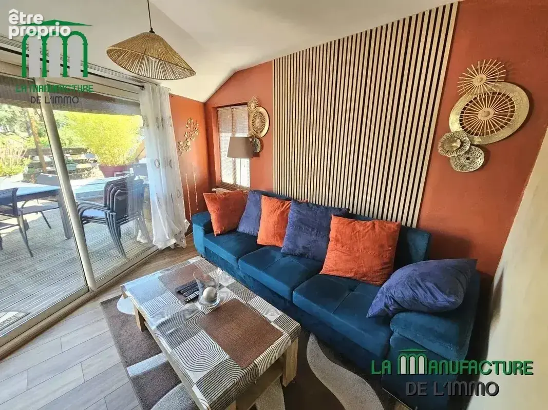 Appartement type F4 bis – 67,33 m² carrez (104,48 m² au sol) – terrasse tropezienne – garage – stationnement - photo 4