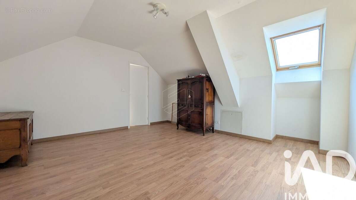 Photo 8 - Maison à ROUVRES-EN-PLAINE