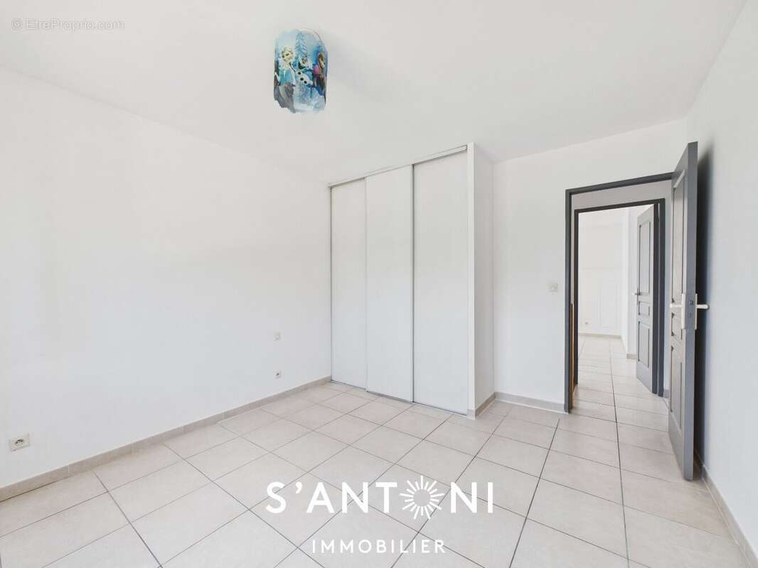 Maison à LIGNAN-SUR-ORB