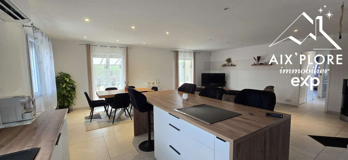 Maison 123 m² à Ambronay  - photo 6