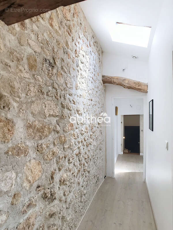 Maison à ROULLET-SAINT-ESTEPHE