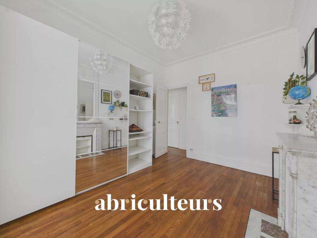 Appartement à PARIS-6E