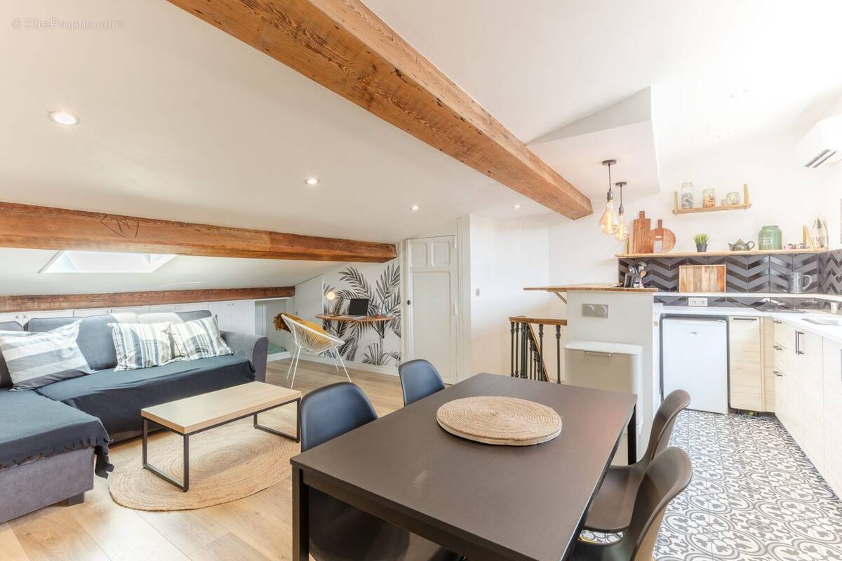 Appartement à BORDEAUX