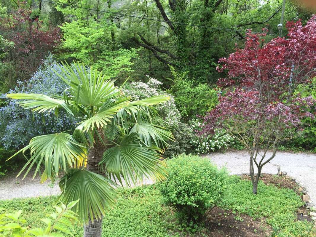 Maison à MONTFERRAT