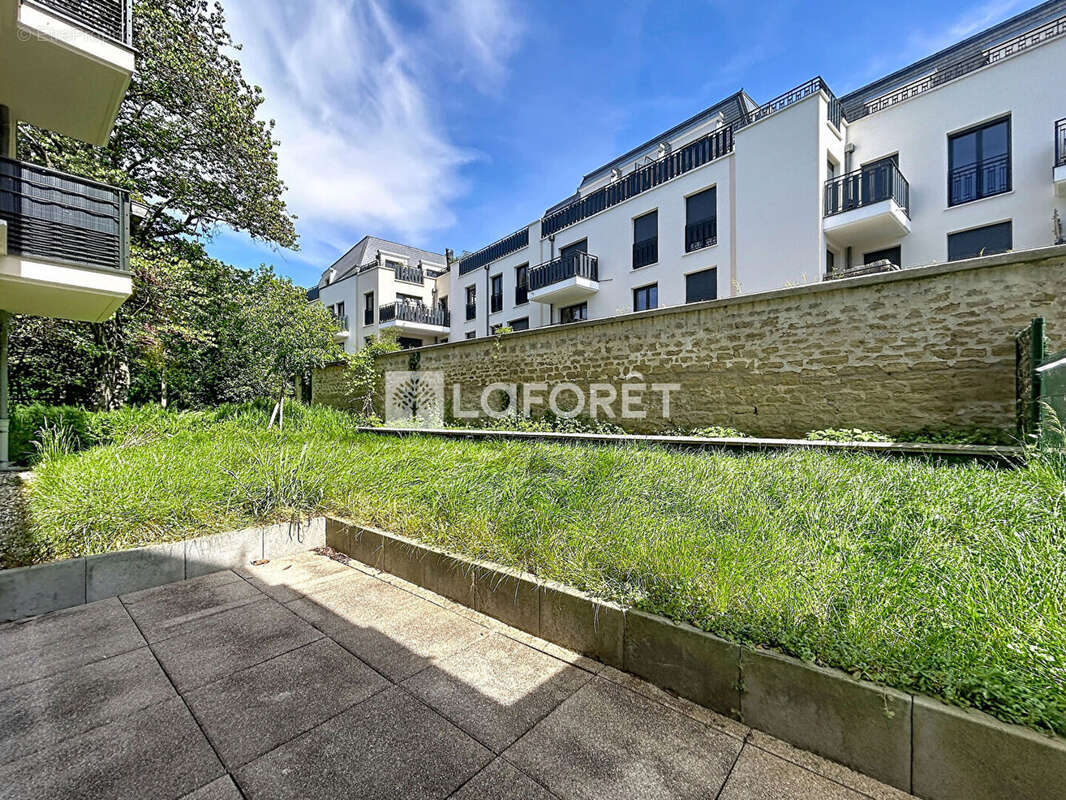 Appartement à VERNEUIL-SUR-SEINE