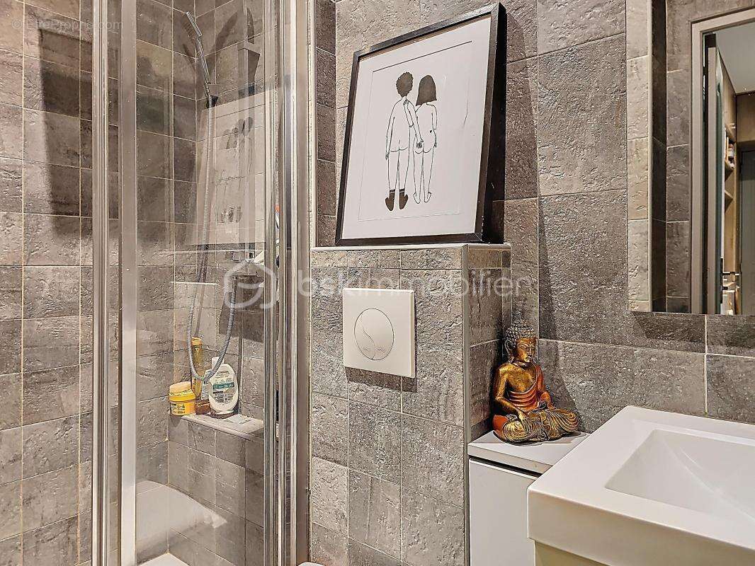 Appartement à LEVALLOIS-PERRET