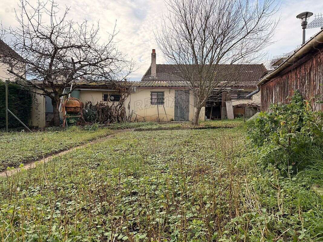 Maison à FOURCHAMBAULT