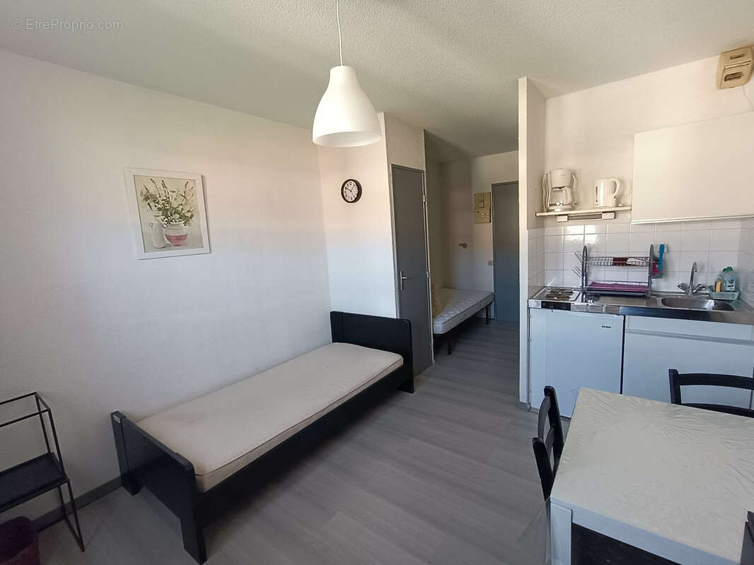 Appartement à LAMALOU-LES-BAINS