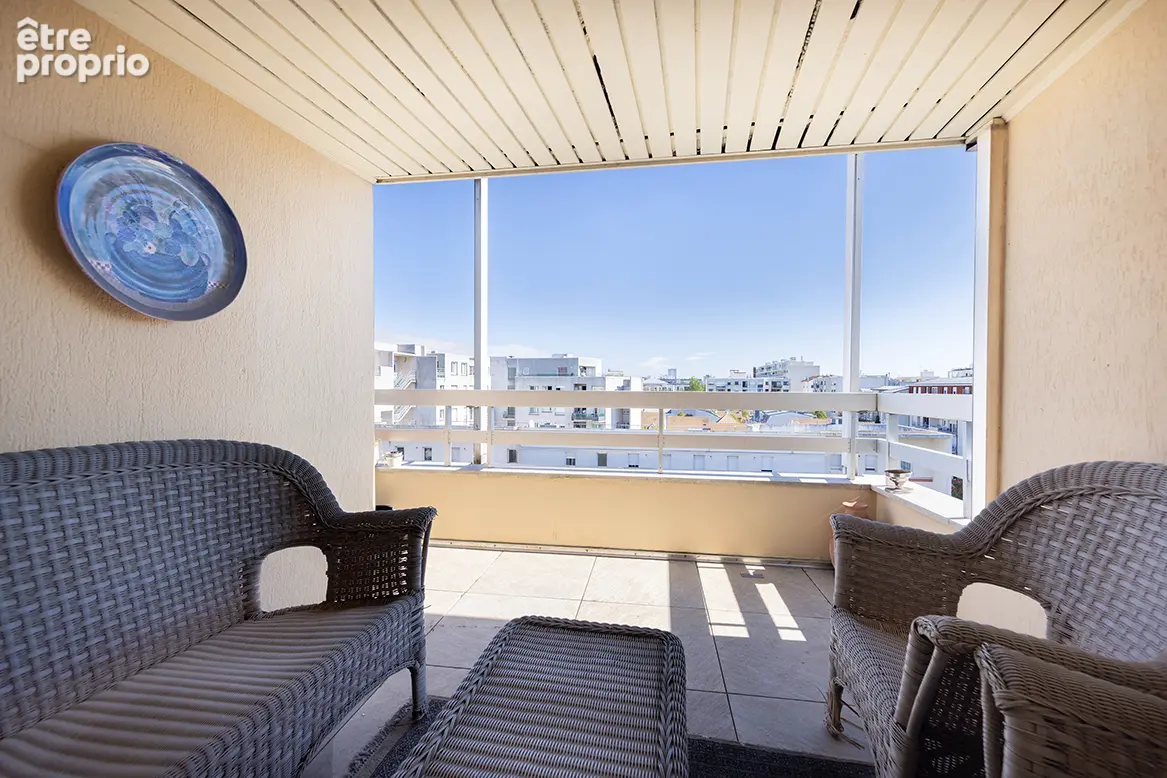 Courbevoie verdun - dernier etage - 2p - 345 000  fai - photo 3