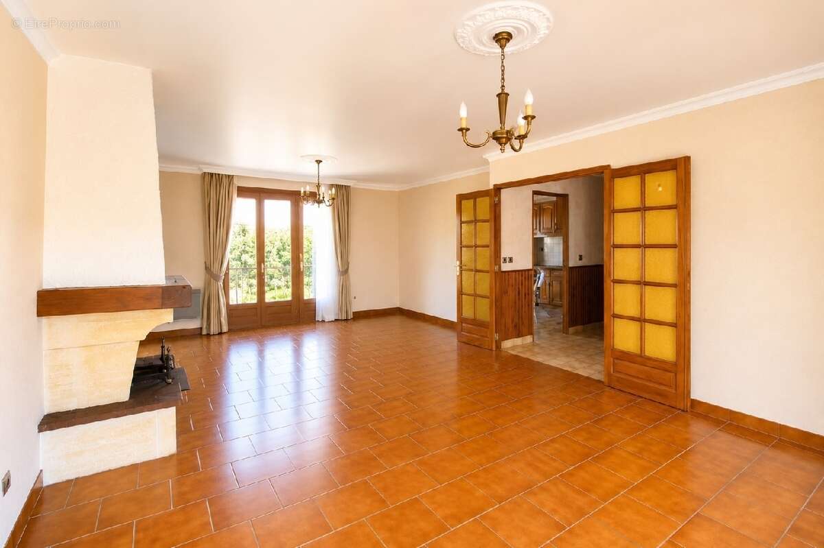 Maison 93 m² à Yerres  - photo 3
