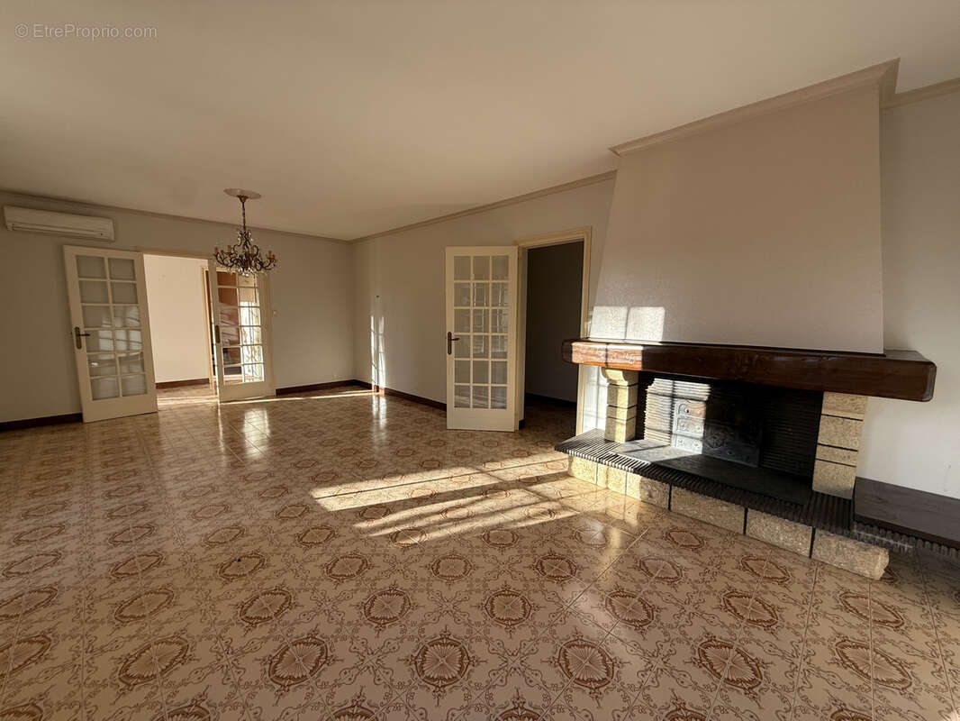 Maison à SAINT-JEAN