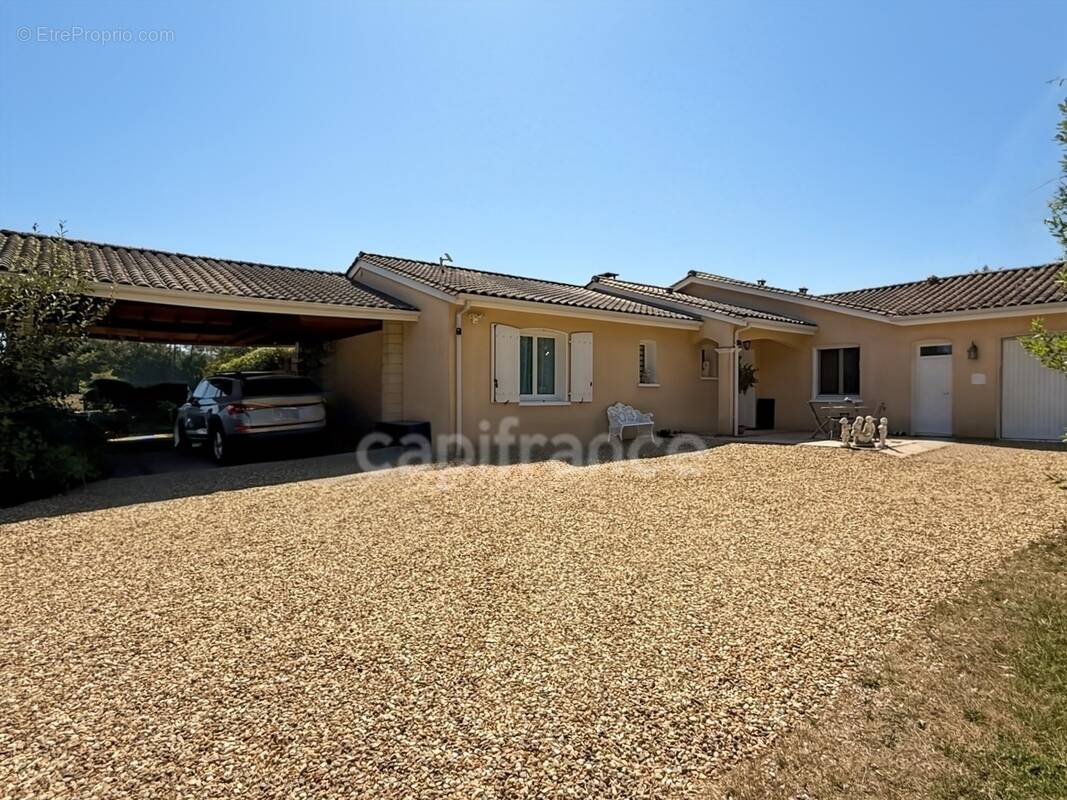 Maison à MONTPON-MENESTEROL