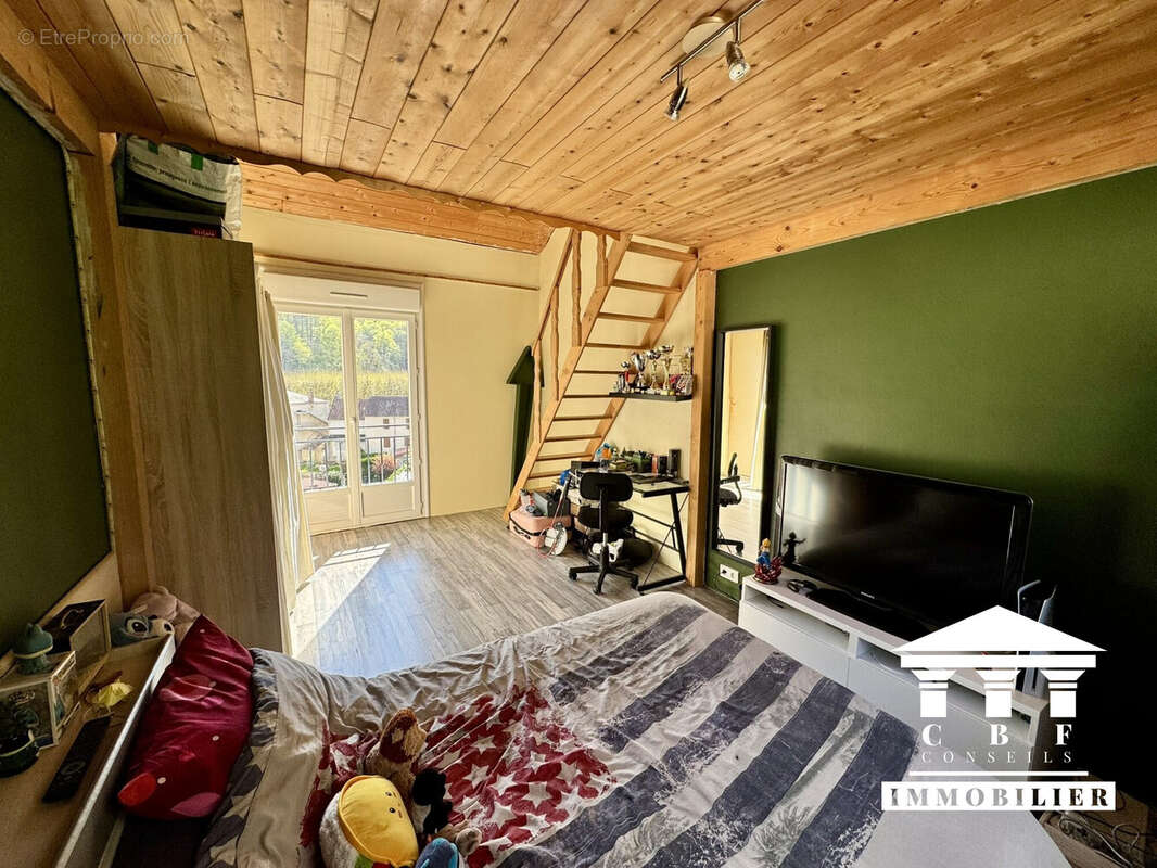 Maison à LE CREUSOT