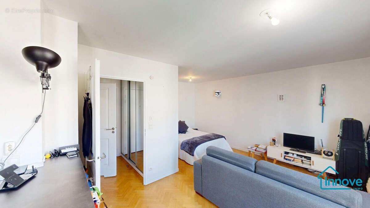 Appartement à ISSY-LES-MOULINEAUX