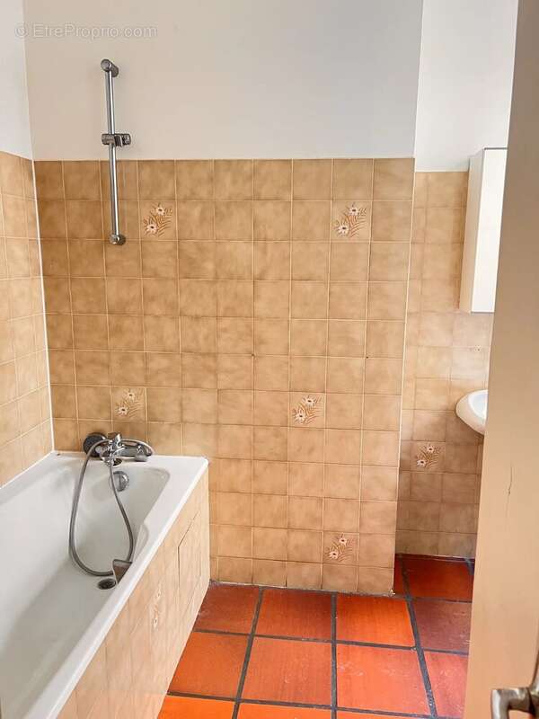 Appartement à PARIS-20E