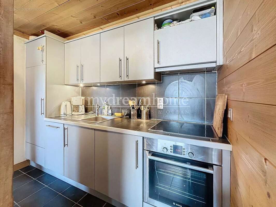 Appartement à CREST-VOLAND