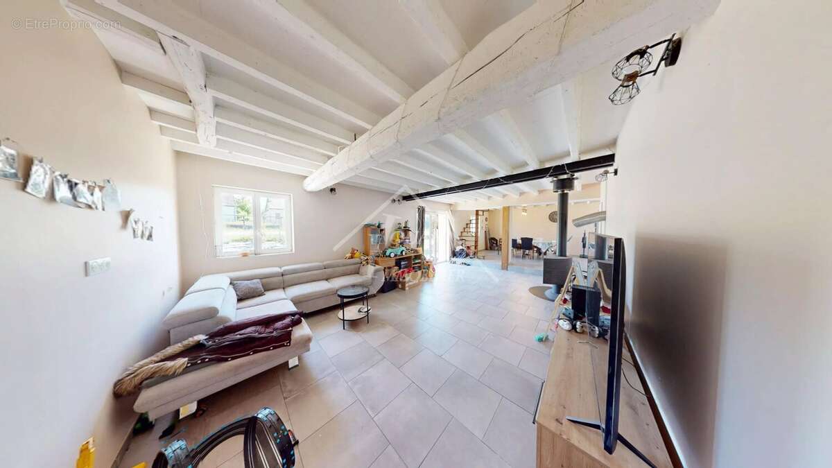 Maison à SAINT-POURCAIN-SUR-BESBRE