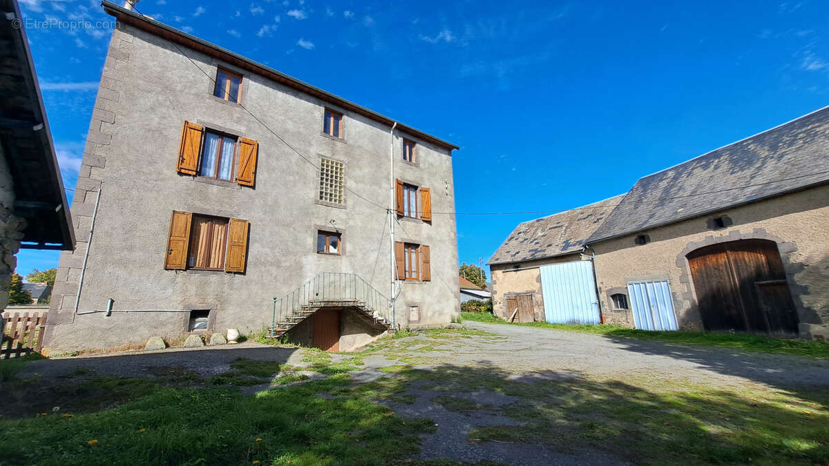 Maison à VITRAC