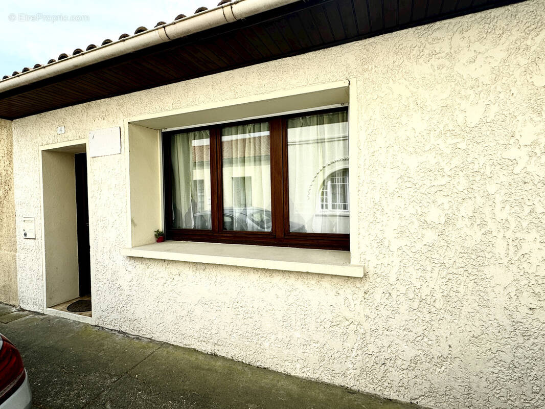 Commerce à LA TESTE-DE-BUCH