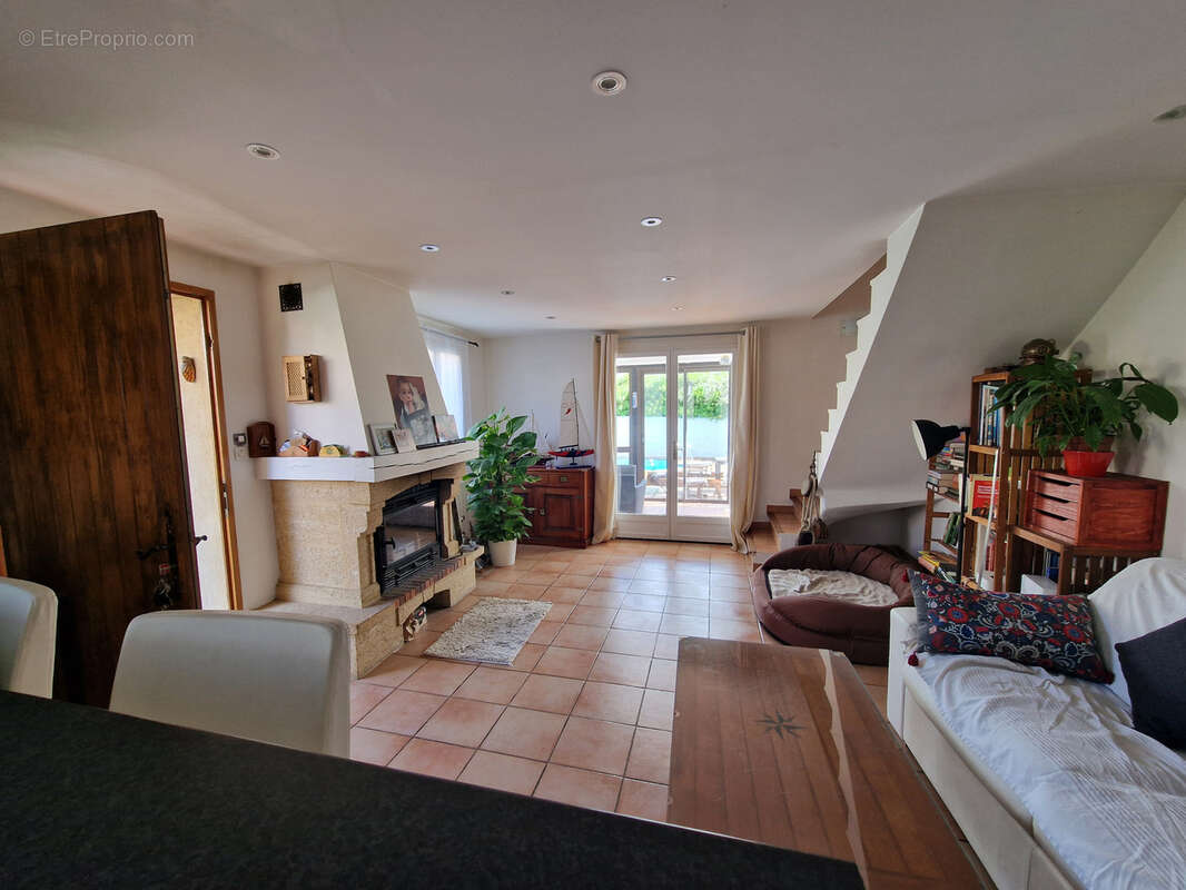 Maison à LA CRAU