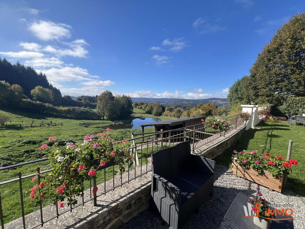 Maison à SAINT-ANTHEME