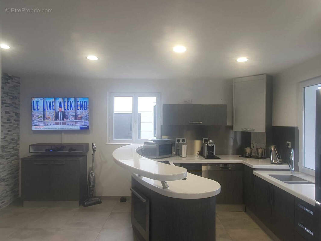 Logement atypique de 96 m2 sur parcelle de 983m2 - photo 8