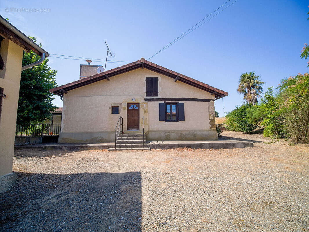 Propriété de près de 2 Hectares secteur GEAUNE - photo 2
