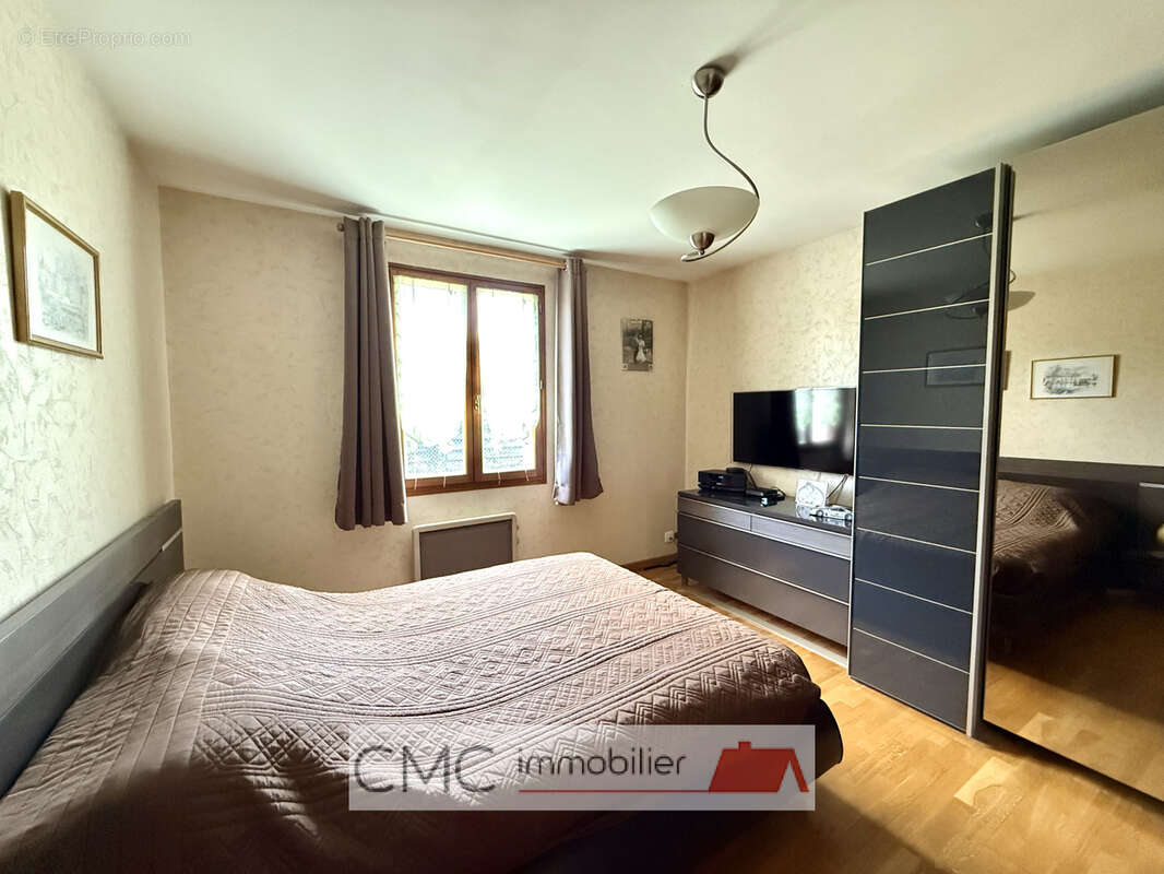 Maison 135 m² à Luisant  - photo 6