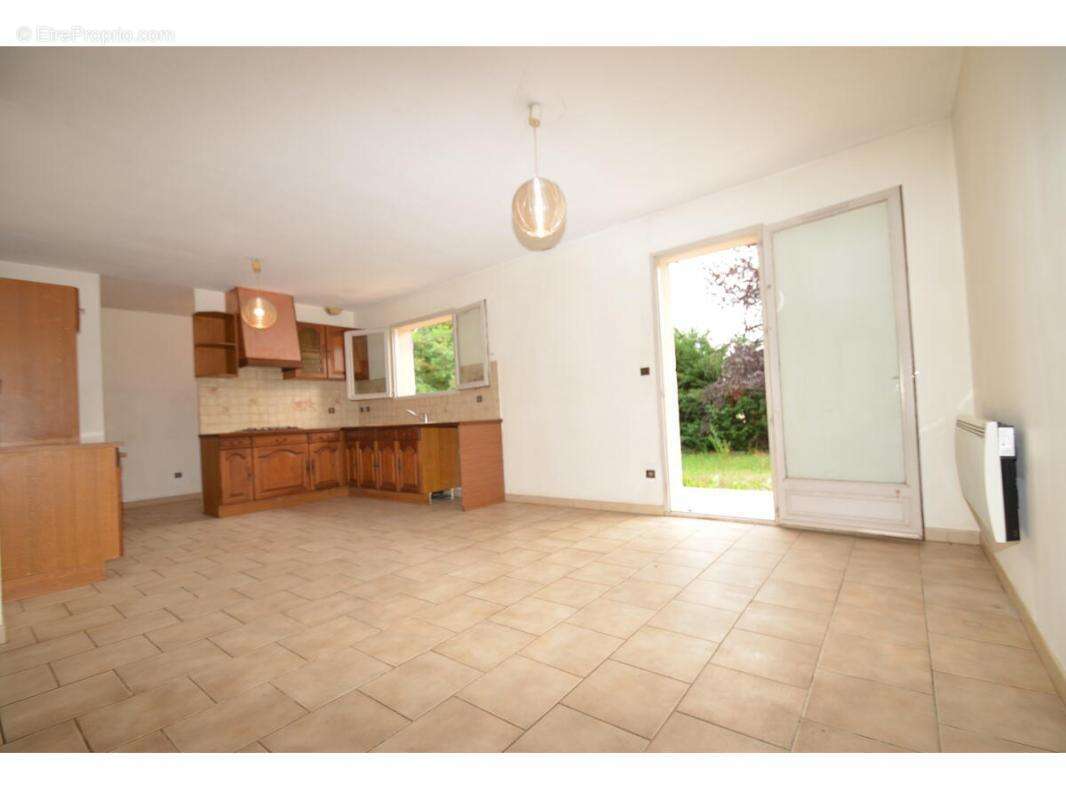 Maison à VILLENAVE-D&#039;ORNON