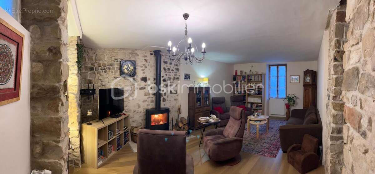 Maison à ONCY-SUR-ECOLE