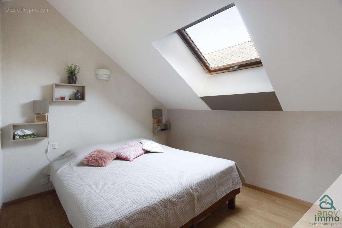 Maison à LE SAUZE-DU-LAC