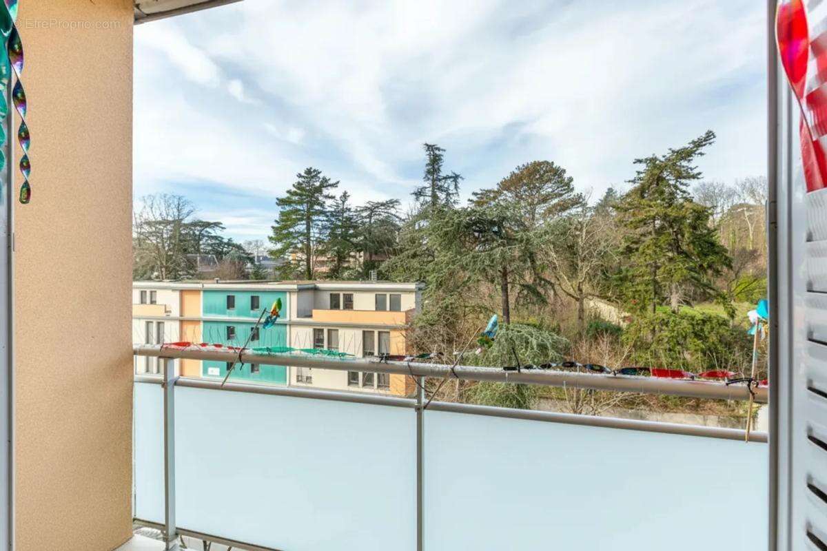 Appartement à OULLINS