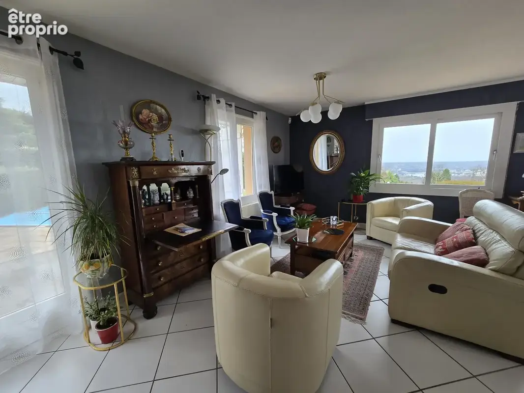 Propriete avec splendide vue sur vichy - photo 6
