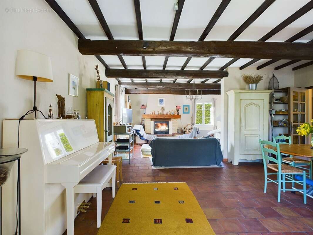 Maison à LES ANGLES