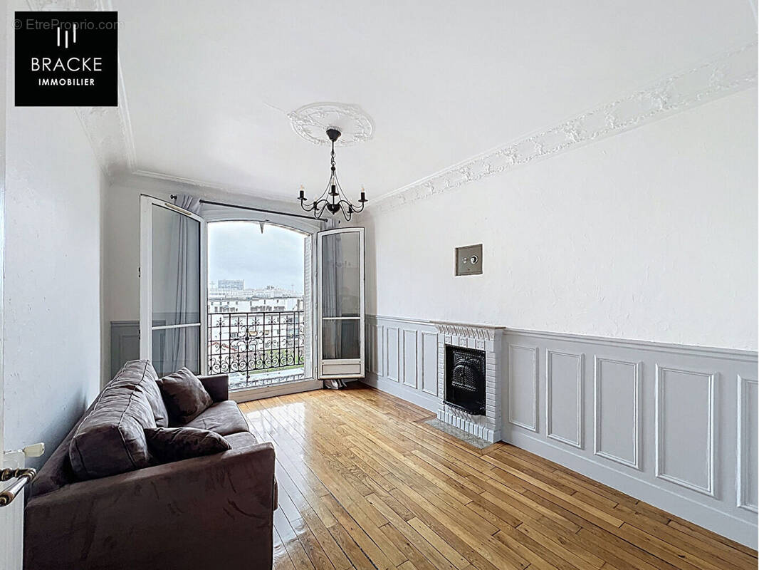 Appartement à COURBEVOIE