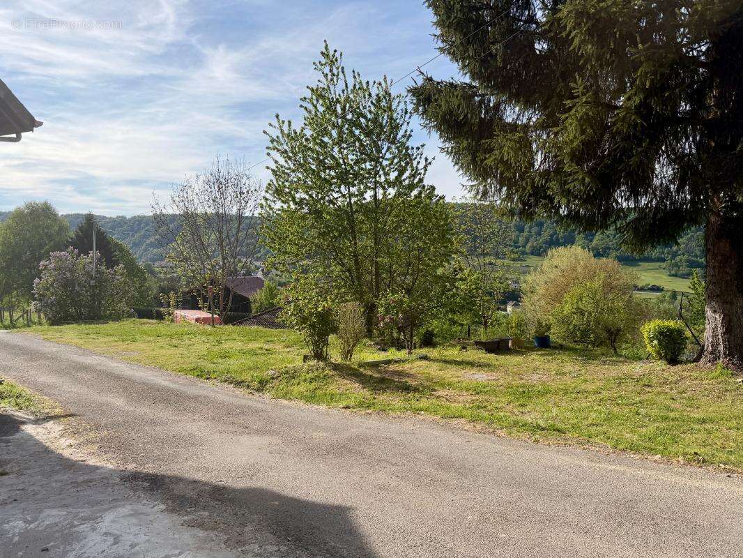 Maison avec grange réhabilitable – Fort potentiel – Voissant - photo 8