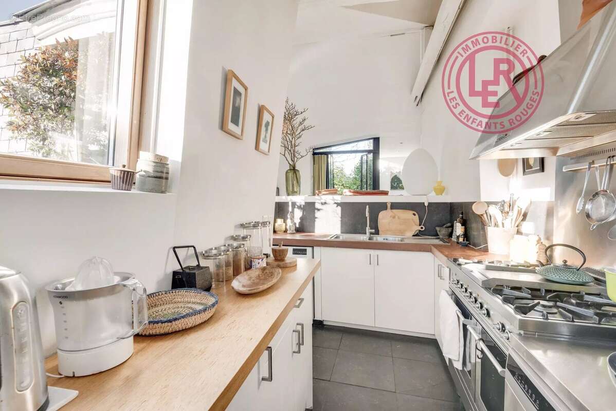Appartement à PARIS-3E