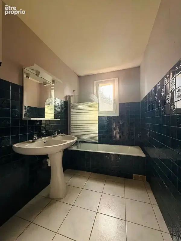 A vendre - maison -  vitre - photo 11