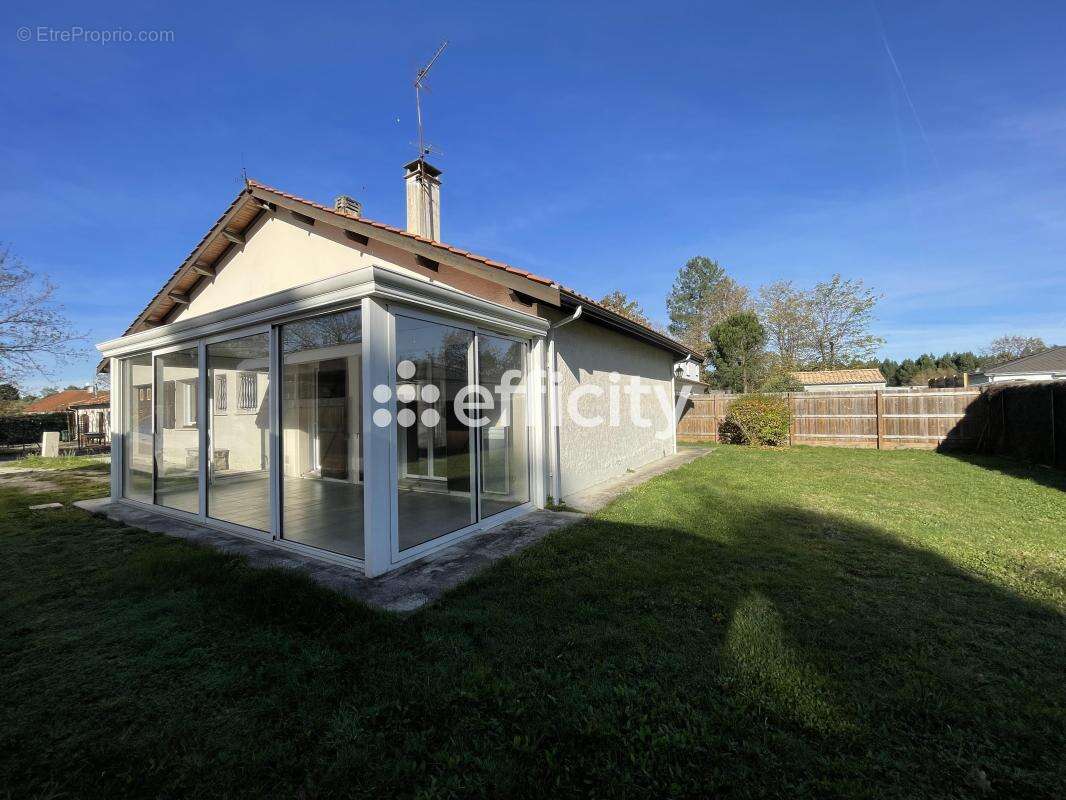Maison à MARTIGNAS-SUR-JALLE