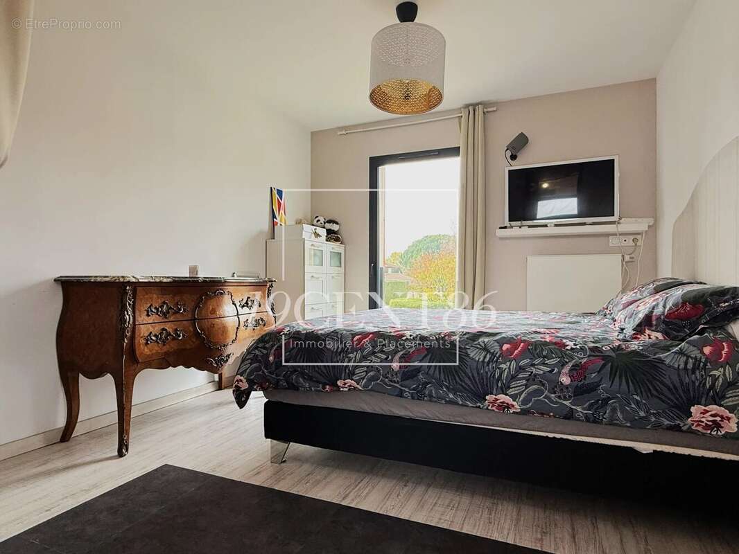 Maison 104 m² à Communay  - photo 7