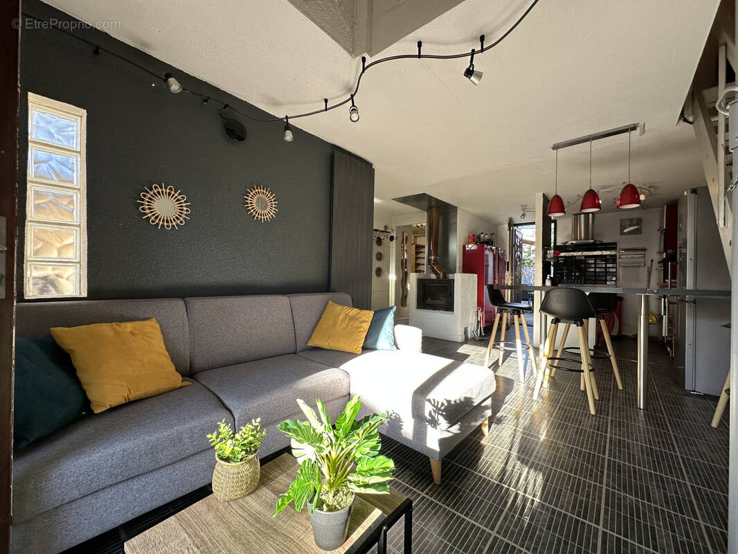 Maison à SAINT-CYPRIEN