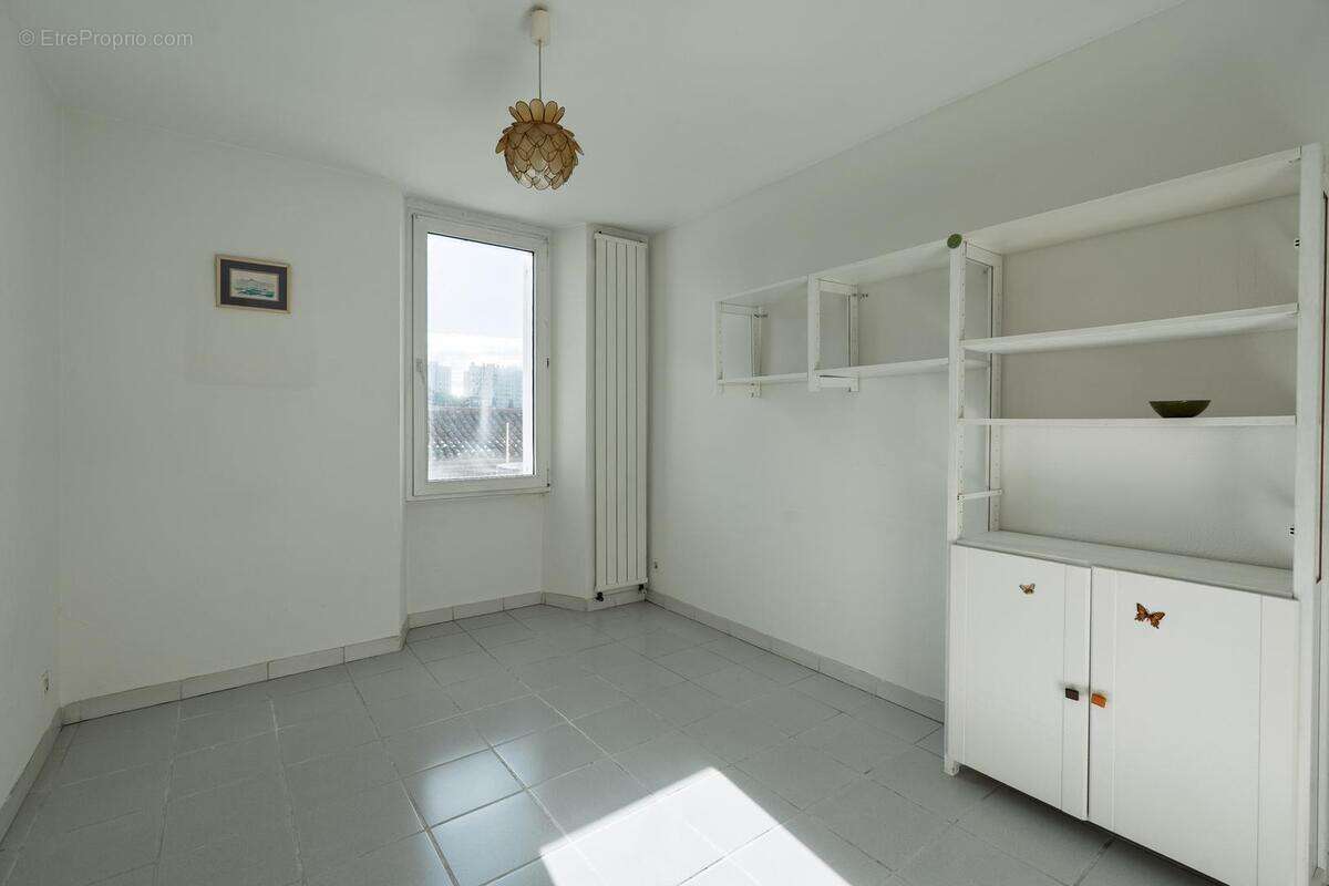 Appartement à MARSEILLE-7E