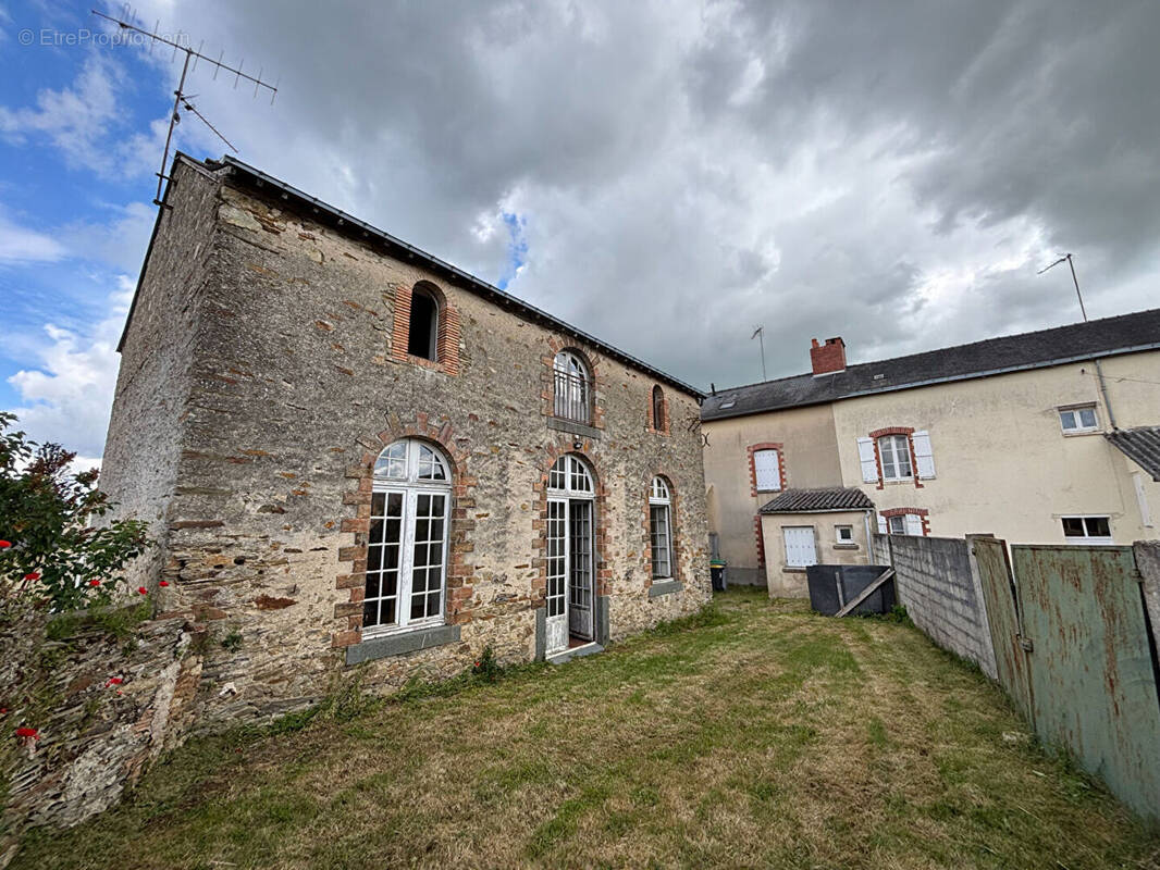 Maison à ENTRAMMES