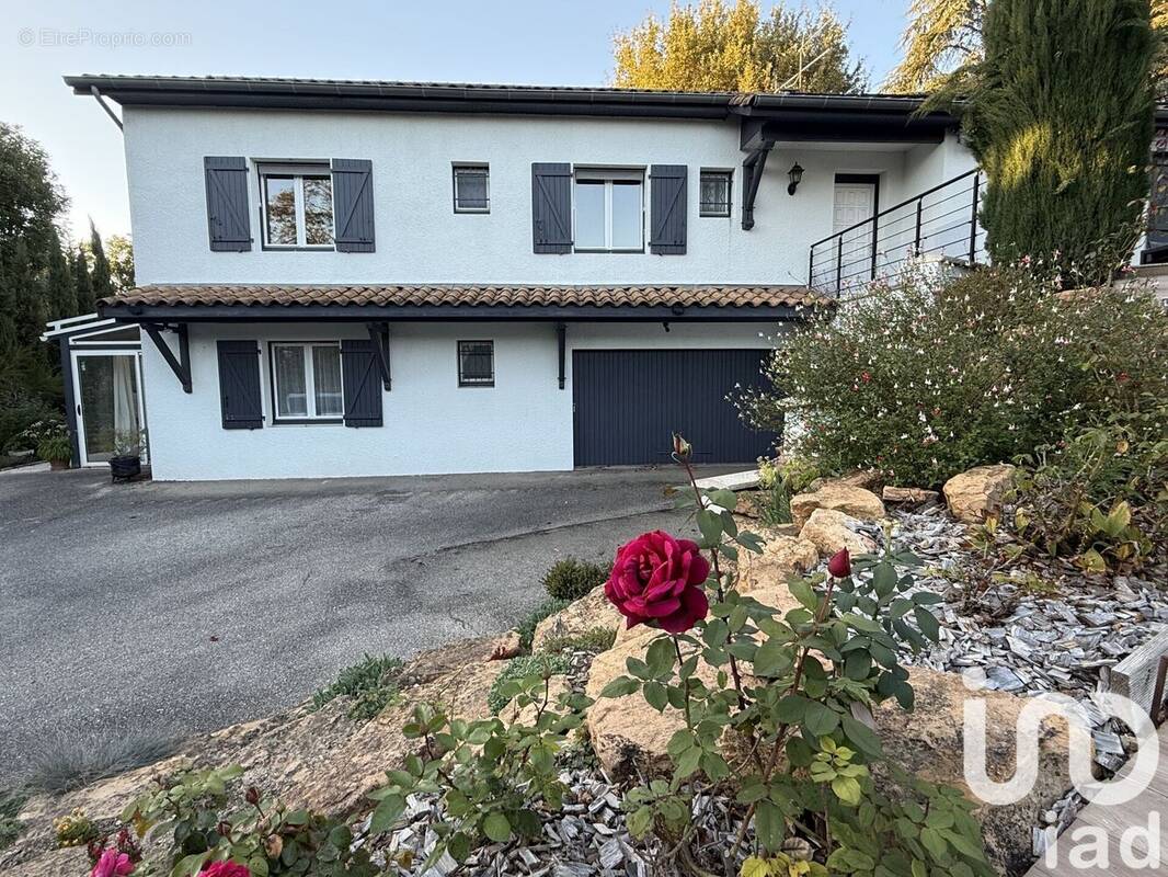 Photo 1 - Maison à ECULLY