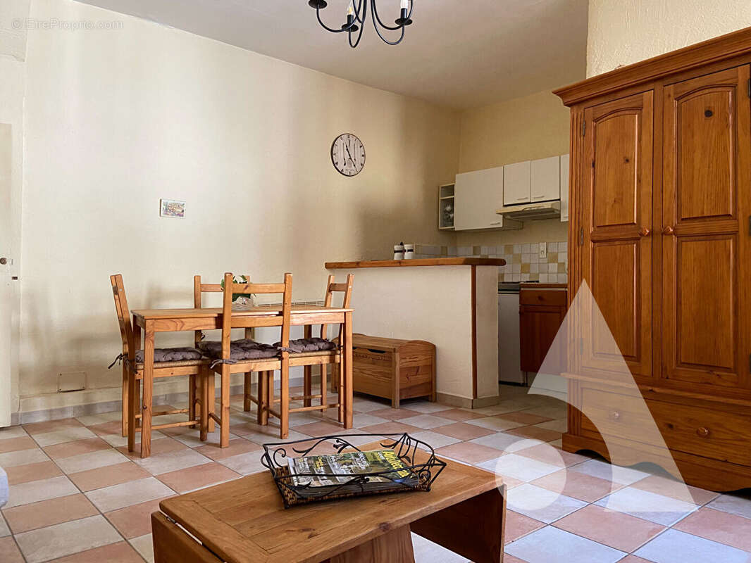 Appartement à VILLECROZE