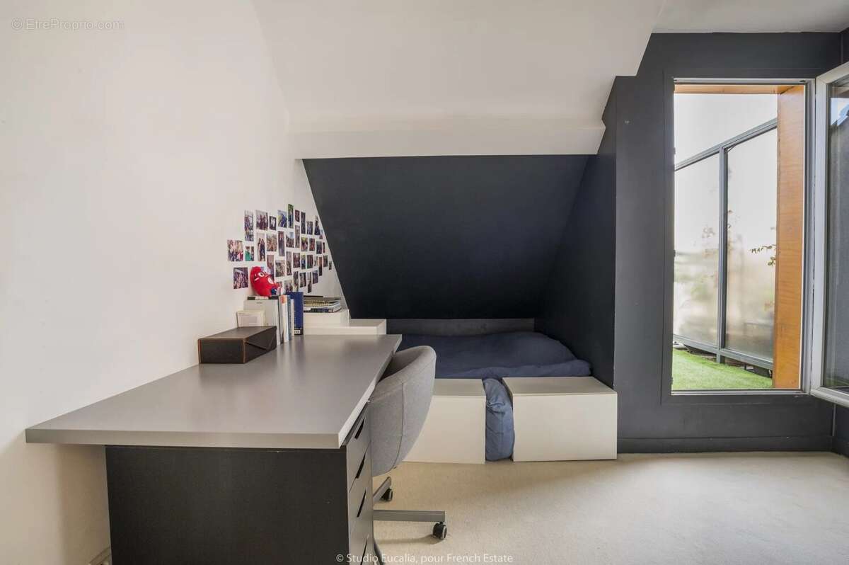 Appartement à SURESNES