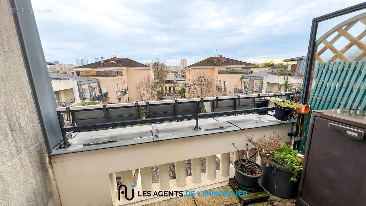 Appartement à NANTERRE