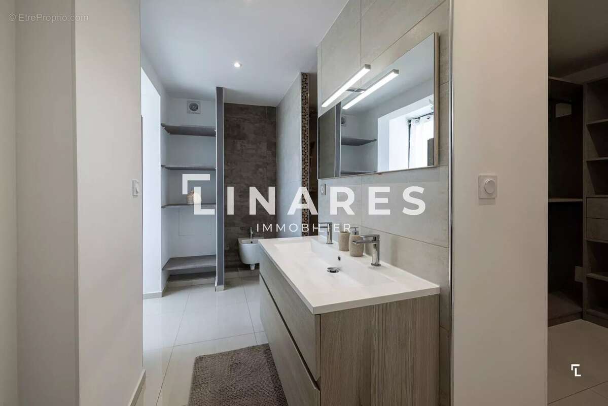 Appartement à MARSEILLE-12E