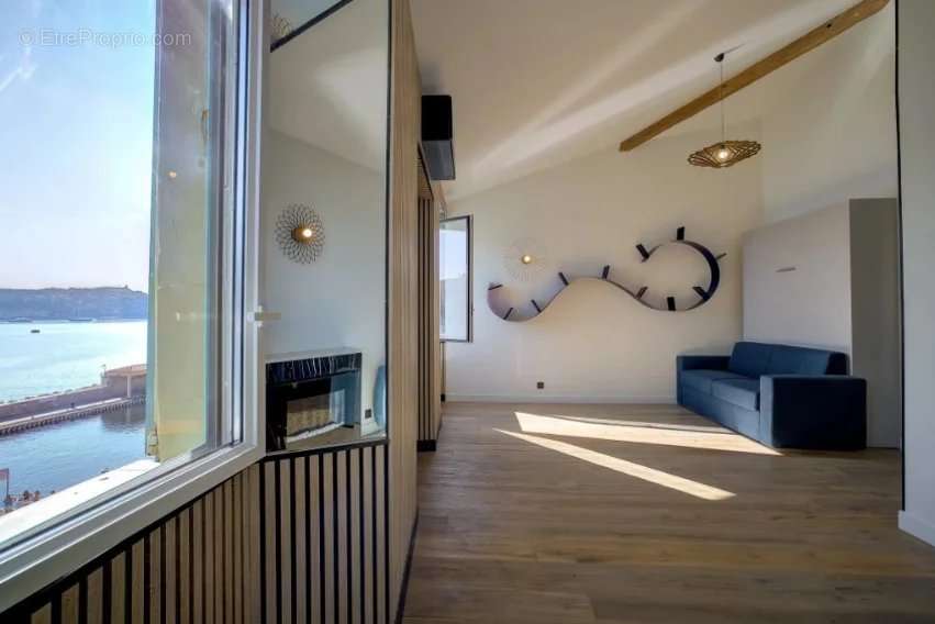 Appartement à VILLEFRANCHE-SUR-MER